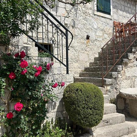Apartment Lovre Topic Baška Voda Екстериор снимка