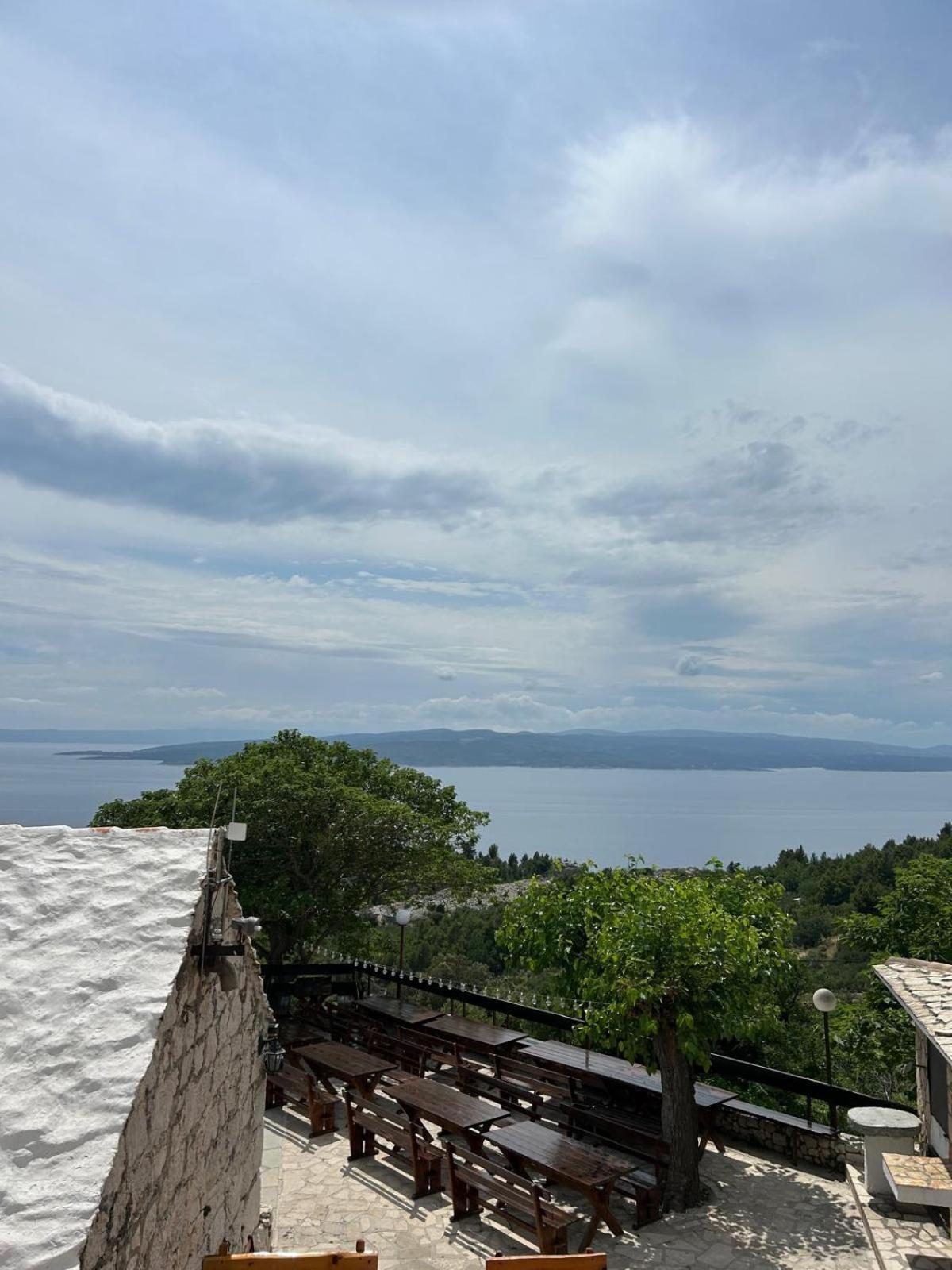 Apartment Lovre Topic Baška Voda Екстериор снимка